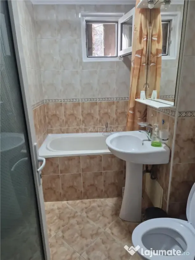 Apartment 2 camere ultracentral, cu loc de parcare, mobilat - Ploiesti (Prahova)