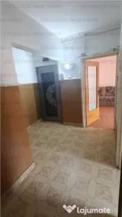 COLOSSEUM: Apartament 2camere Racadau Carpenului 