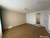 Apartament in casa 2 camere cu gradina si garaj - Central 