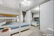3 camere Piața Alba Iulia decomandat, an 1995, 76 mp, boxă 