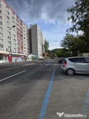 Închiriez spaţiu comercial, 30 mp, Str Prunului, Noua 