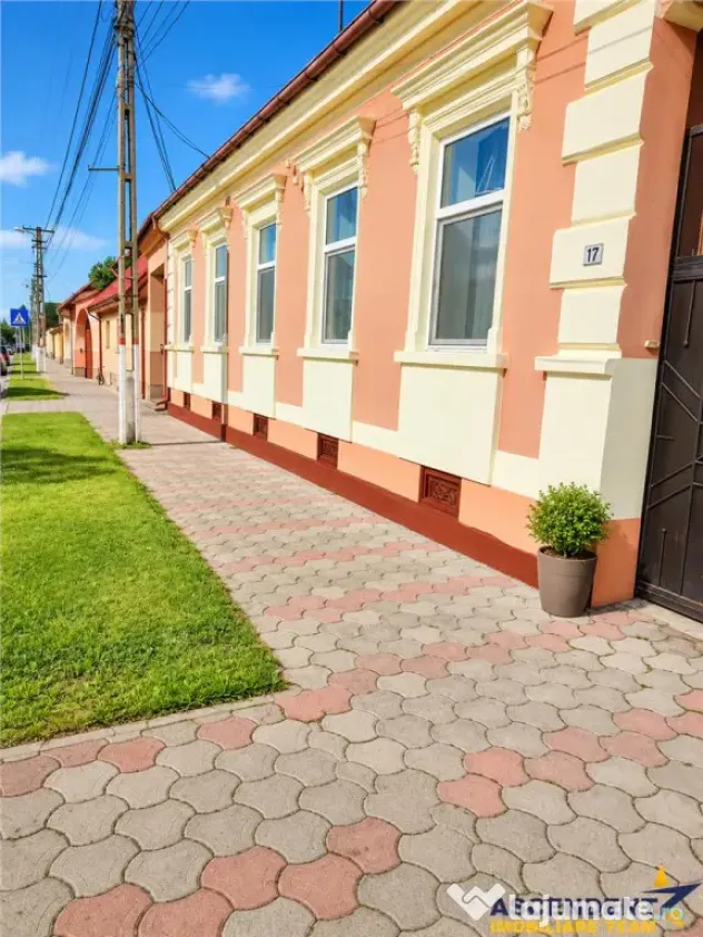 Vila pozitionare apreciabila: rezidential sediu comercial, - Brasov (Brasov)