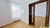 Vila pozitionare apreciabila: rezidential sediu comercial,