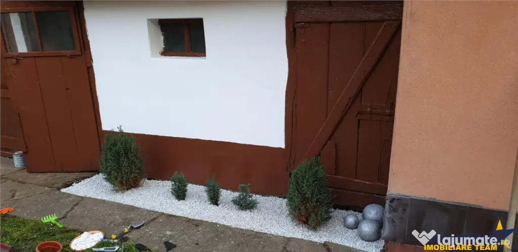 Vila pozitionare apreciabila: rezidential sediu comercial, - Brasov (Brasov)