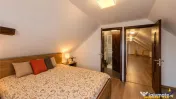 Vila pozitionare apreciabila: rezidential sediu comercial, 