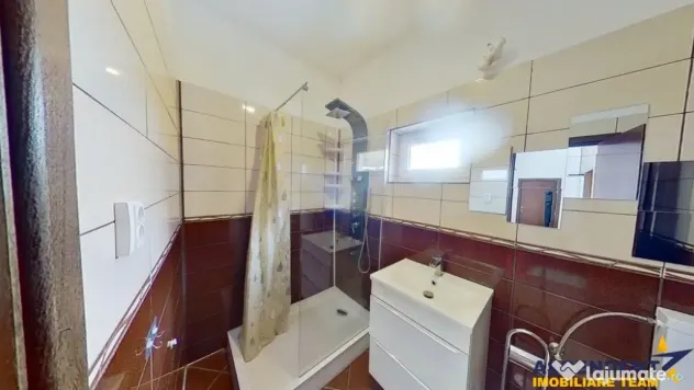 Vila pozitionare apreciabila: rezidential sediu comercial, - Brasov (Brasov)
