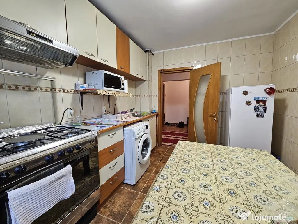 Apartament 3 Camere - zona Dacia - Constanta (Constanta)