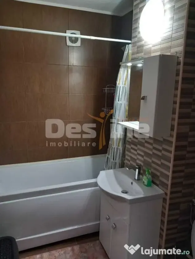 Apartament decomandat cu 2 camere de închiriat, zona Casa de Cultură - Constanta (Constanta)