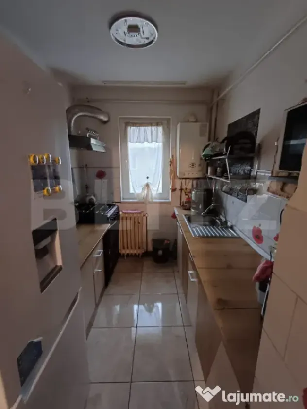 Vand apartament 3 camere, 52 mp, zona Micro 3 - Turda (Cluj)