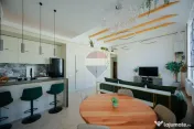 De închiriat apartament cu 4 camere, în zona Ultracentral 