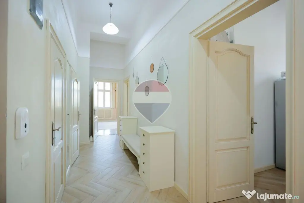 De închiriat apartament cu 4 camere, în zona Ultracentral - Oradea (Bihor)