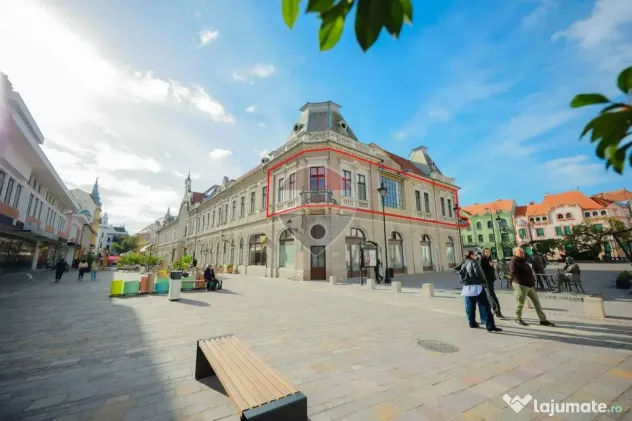 De închiriat apartament cu 4 camere, în zona Ultracentral - Oradea (Bihor)