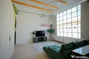 De închiriat apartament cu 4 camere, în zona Ultracentral 