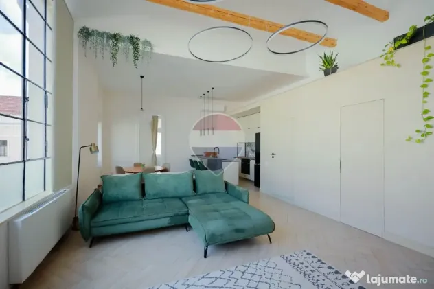 De închiriat apartament cu 4 camere, în zona Ultracentral - Oradea (Bihor)