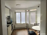 Apartament studio 30 mp, pretabil locuit sau birou, zona Cet