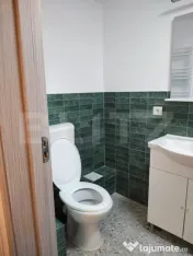 Apartament studio 30 mp, pretabil locuit sau birou, zona Cet 