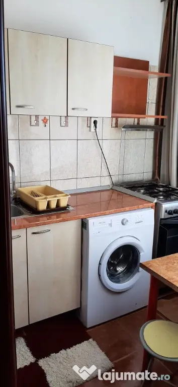 Proprietar inchiriez garsoniera sector 4- zona Aparatorii Patriei - Bucuresti (Bucuresti-Ilfov)