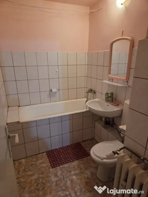 Apartament 3 camere Rogerius