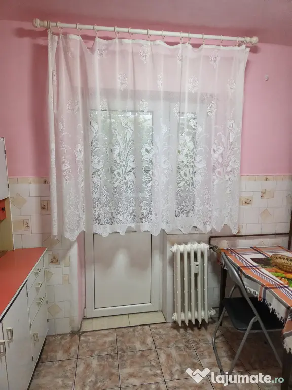 Apartament 3 camere Rogerius