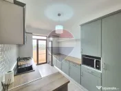 Apartament 3 camere de închiriat – Bloc Nou (2022), Etaj 2, Parcare pr