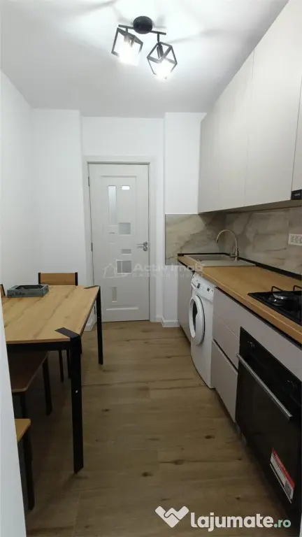 Apartament cu 3 camere -Bulevardul Republicii - Ploiesti (Prahova)