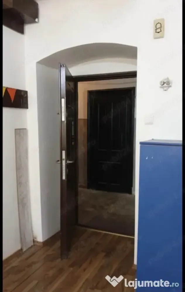 Particular vand spatiu de birouri zona Patria - Brasov (Brasov)