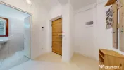 Acasă în UNO Brașov | 2 camere decomandate, balcon și parcare 