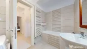 Acasă în UNO Brașov | 2 camere decomandate, balcon și parcare 