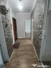 Apartament 3 camere complet renovat, la parter, în inima or