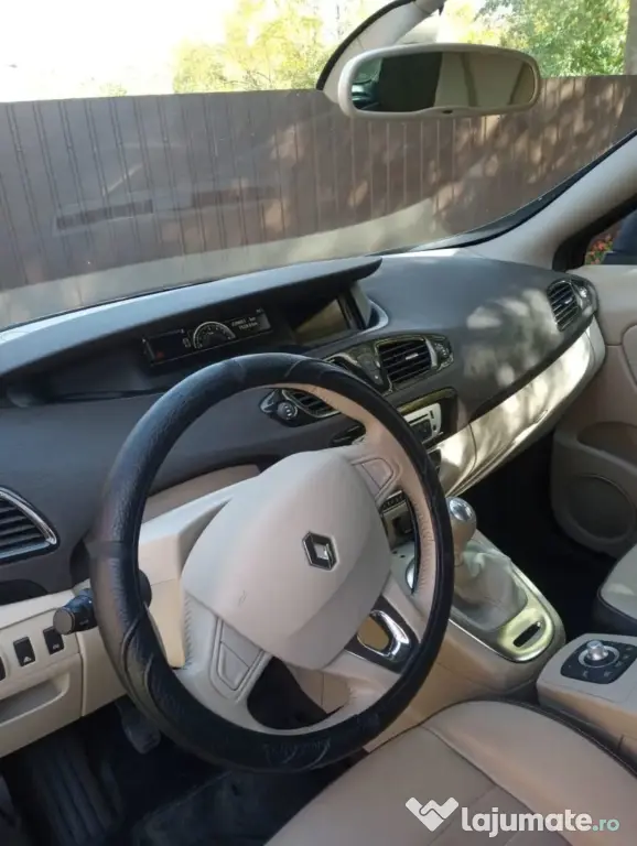 Renault grand scenic