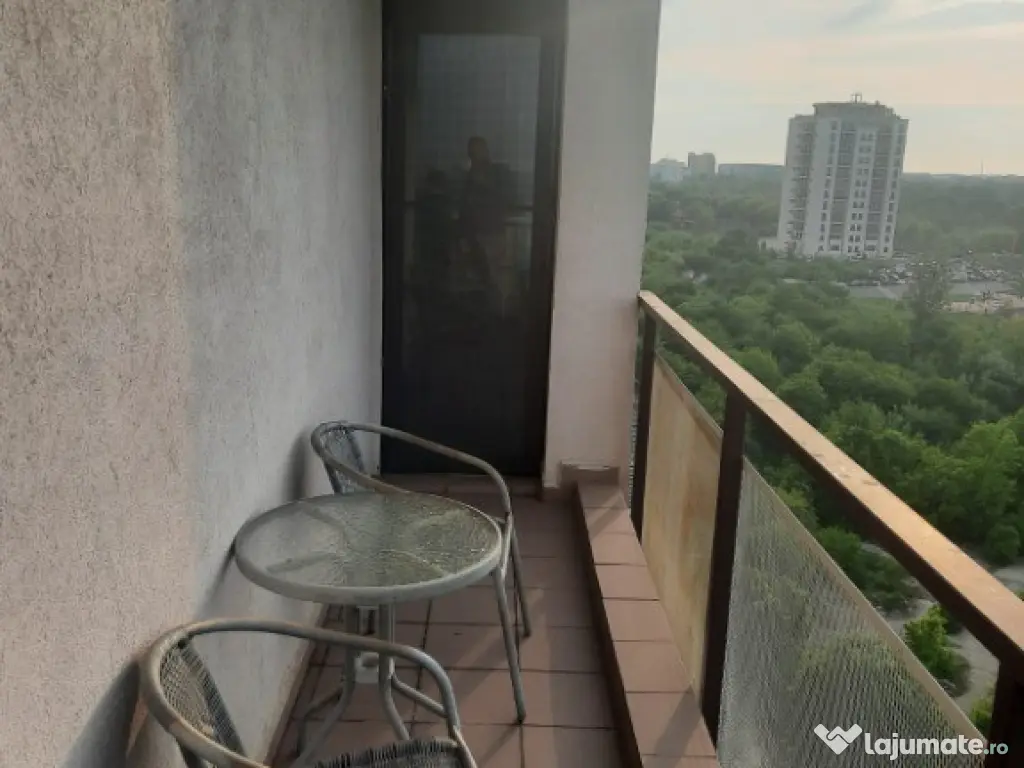 Tineretului,la 2 minute de Park. Ap.3 cam,