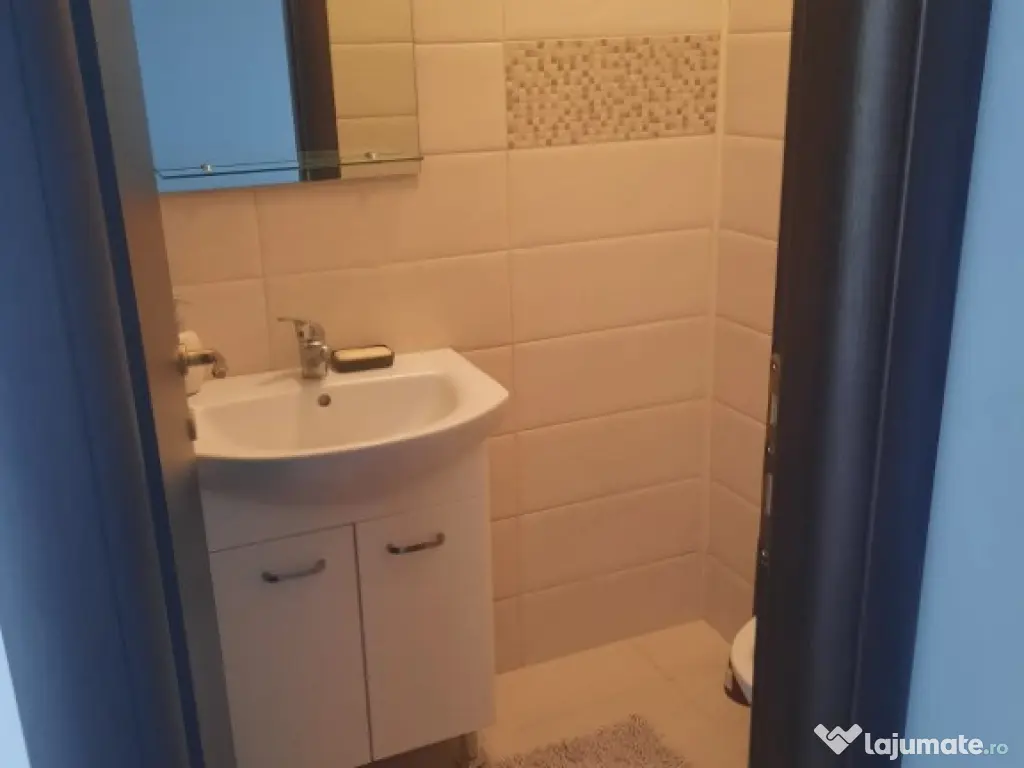 Tineretului,la 2 minute de Park. Ap.3 cam,