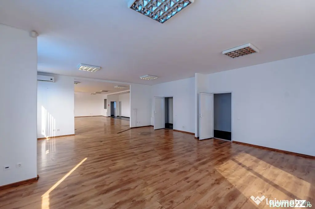 Spațiu comercial 333 mp - Arad (Arad)