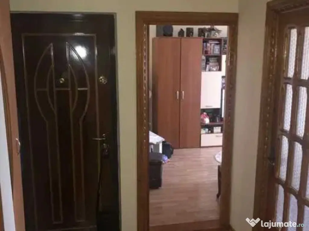 Apartament 2 camere confort 1 decomandat zona Radu Negru, re