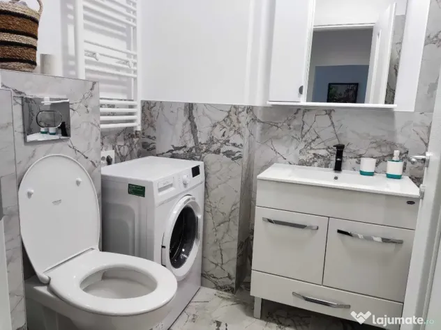 2 camere zona Complexului Studentesc