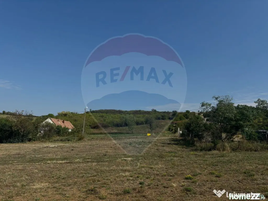 Teren de Vânzare, Intravilan, 5511 mp, în Zona de Dealu...