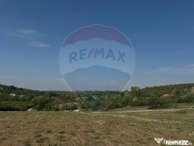Teren de Vânzare, Intravilan, 5511 mp, în Zona de Dealu...