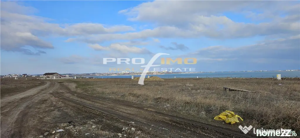 Teren 965mp.deschidere la 3 strazi, pe malul Lacului Techirg - Techirghiol (Constanta)