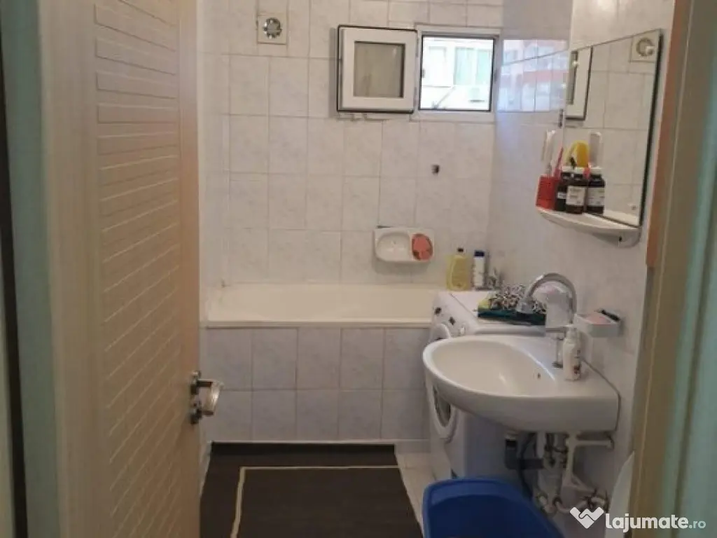 Apartament 3 camere in zona Girocului