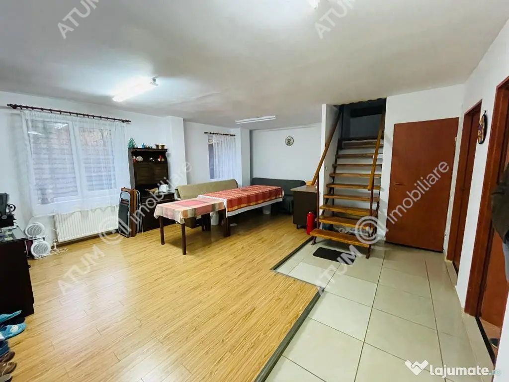 Casa de vacanta/Cabana cu 8 camere de in Paltinis