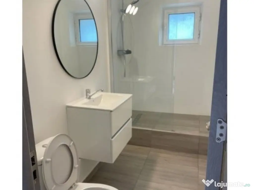 Apartament 3 camere Nerva Traian