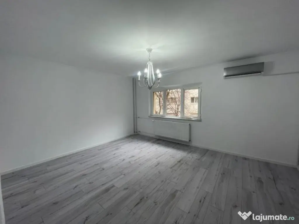 Apartament 3 camere Nerva Traian