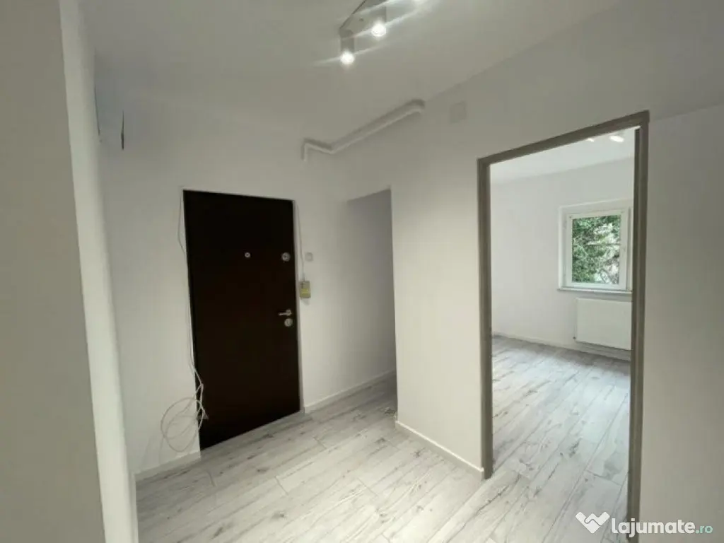 Apartament 3 camere Nerva Traian