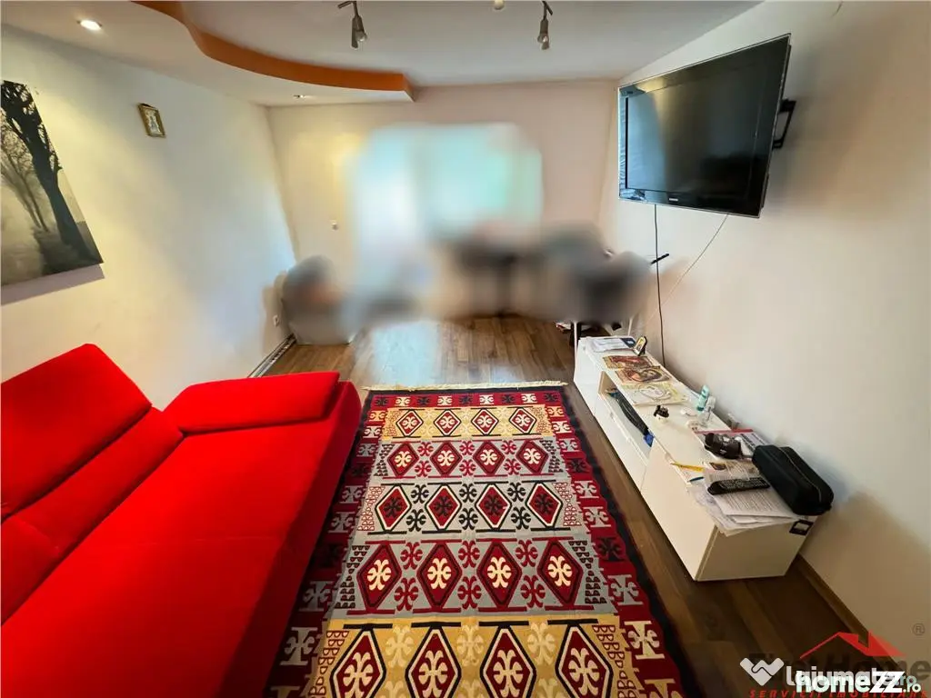 Apartament 2 camere, etaj 2/3, hol patrat, logie balcon, B