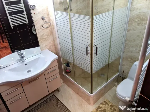 Apartament cu 2 camere decomandate Semicentral