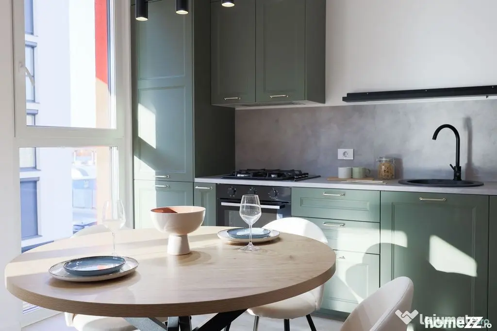 Apartament cu 2 camere NOU, finisat cu Chirias inclus