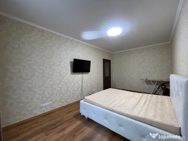 Inchiriez apartament cu o camera in zona Horea