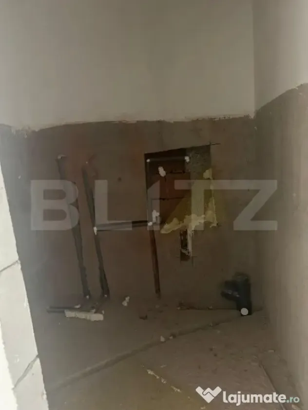Garsoniera , 33 mp utili, zona Bardi Auto