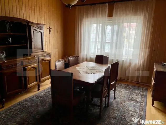 Casa individuala, zona centrala Radauti - Radauti (Suceava)