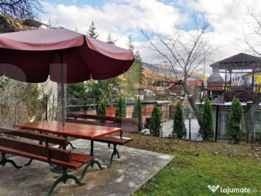 Pensiune 6 camere duble + 1 apartament + garsoniera Sinaia